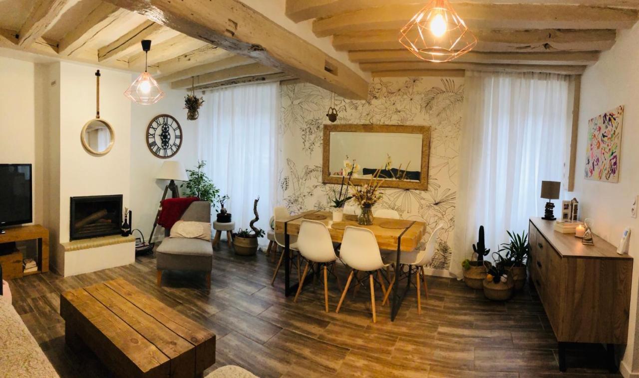 Maison cosy à Ury Esterno foto